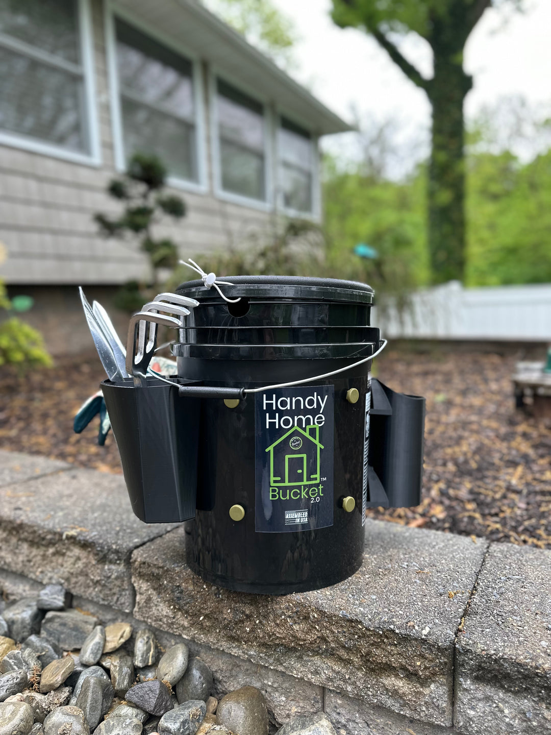 Handy-Home Bucket: Garden Bundle